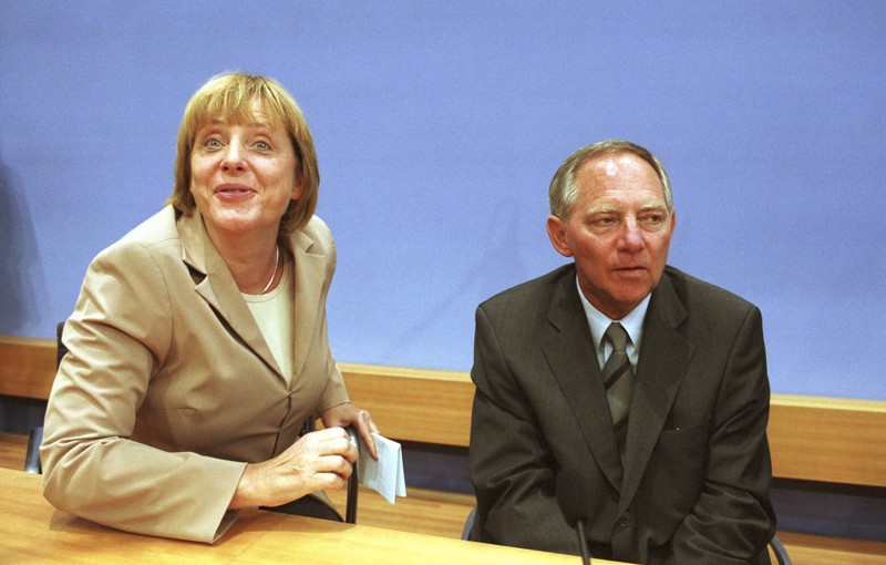 Zusammen mit Angela Merkel bildete Schäuble 2002 ein Wahlkampf-Team.