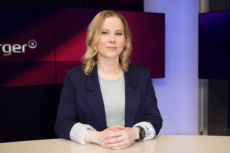 Mauserte sich innerhalb kurzer Zeit zu den bekanntesten Journalisten des Landes: Moderatorin Julia Ruhs.