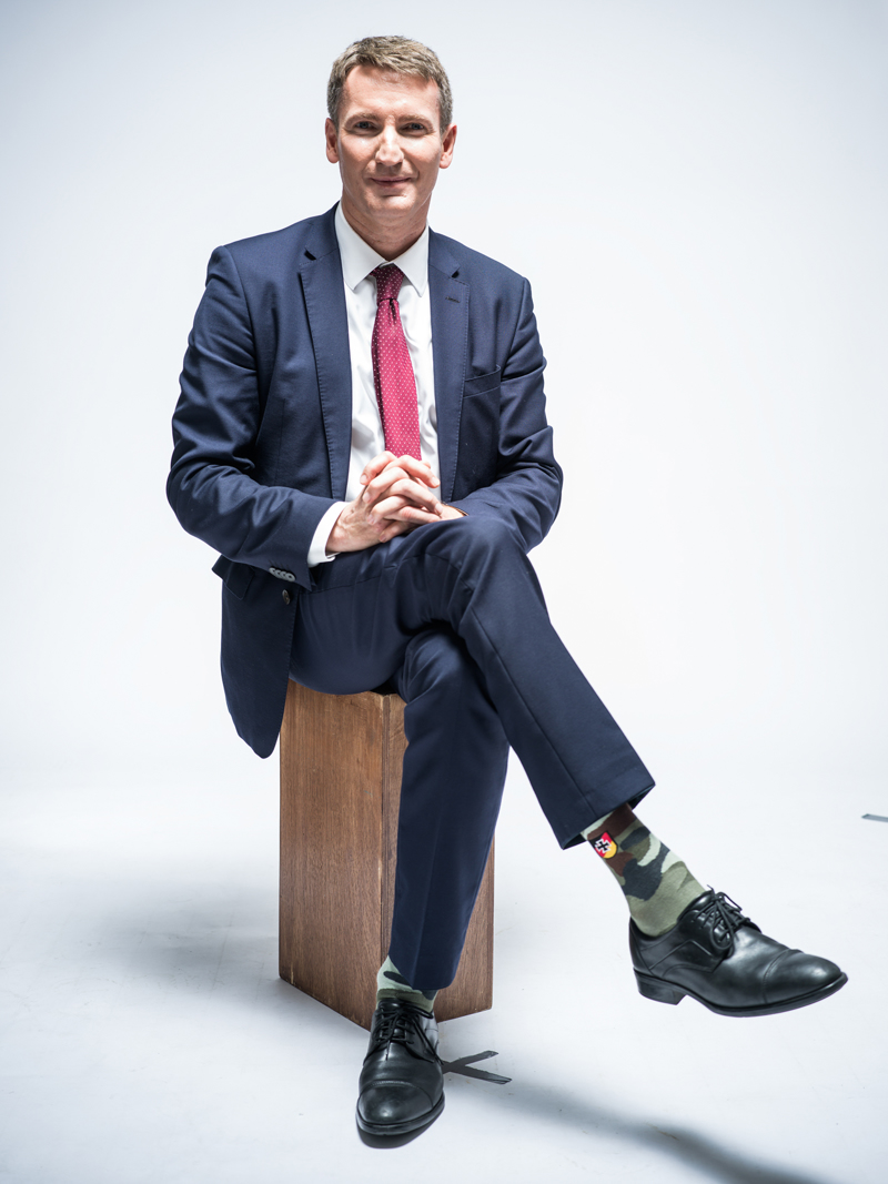 Bis 2021 saß Sensburg für den Hochsauerlandkreis im Deutschen Bundestag. Sein Mandat übernahm Friedrich Merz.