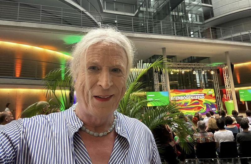 Georgine Kellermann beim „Regenbogenabend“ der Grünen (Screenshot Instagram)