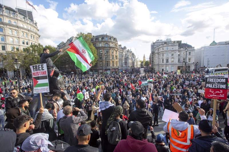 Mehr als 1300 Menschen verloren durch den Hamas-Terror ihr Leben. Trotzdem erfährt die Hamas in Europa große Unterstützung, etwa in London.