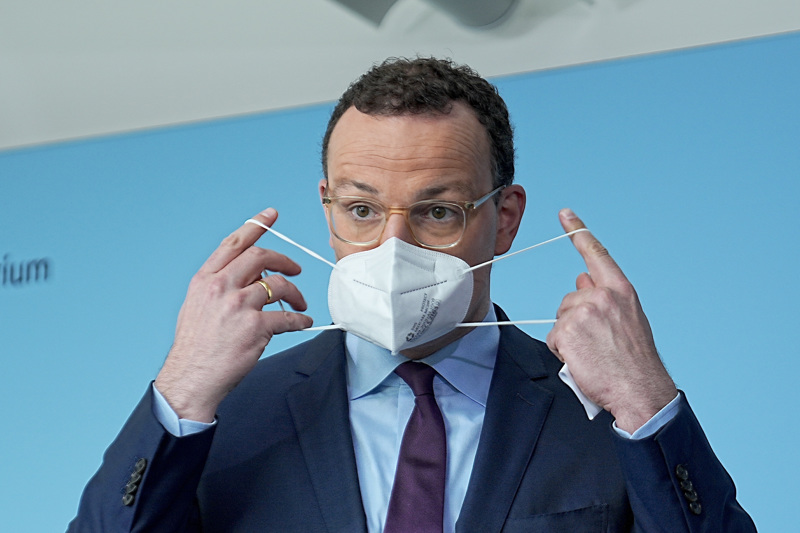 In der  Amtszeit von Jens Spahn begannen die juristischen Auseinandersetzungen mit Lieferanten von Masken.