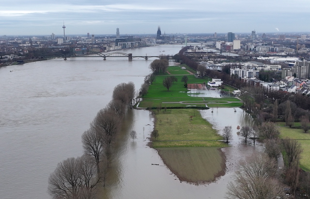 Volle Stauseen, Weiche Deiche: Die Flut-Situation Im Großen Deutschland ...