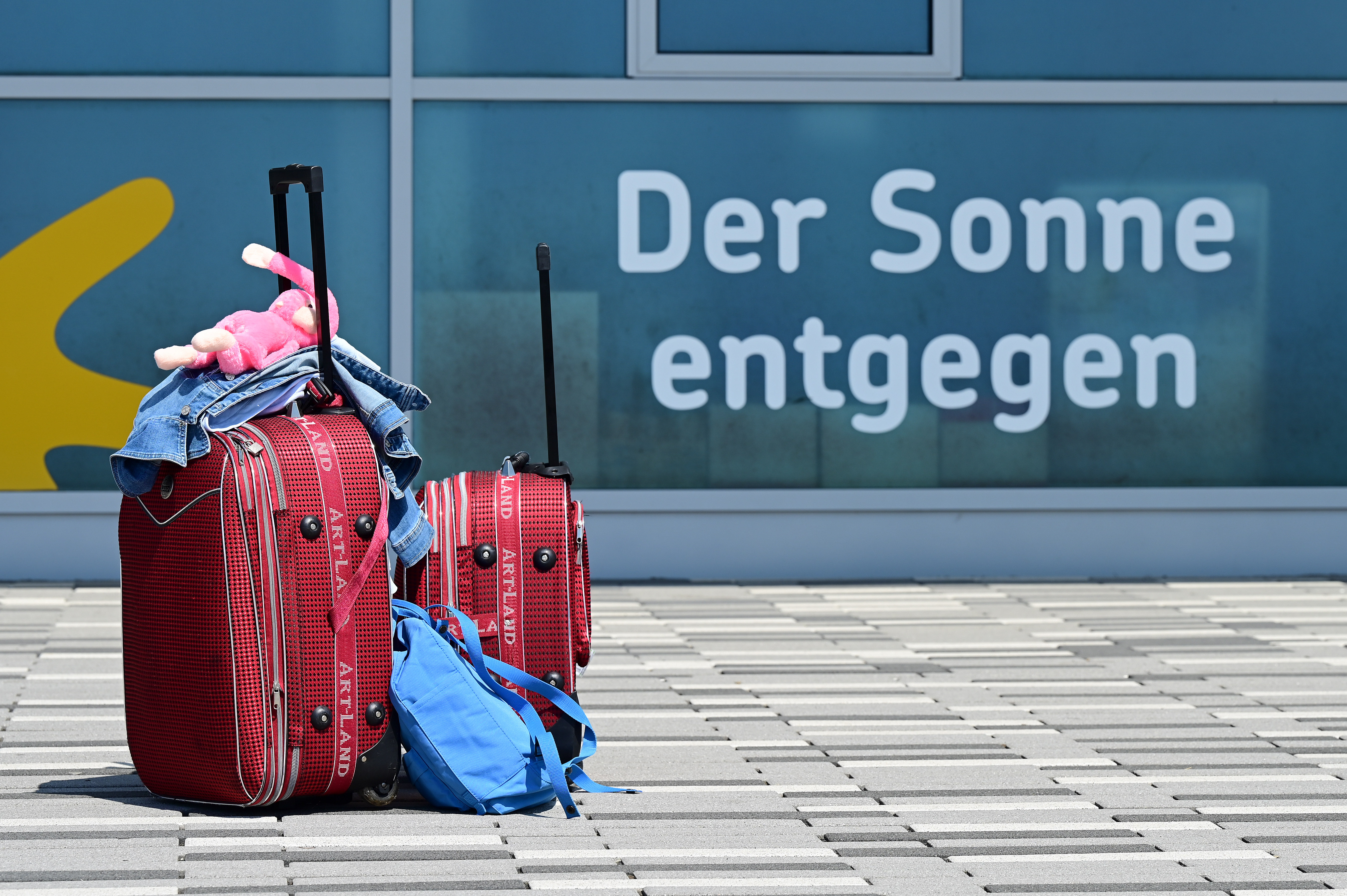 Fachkräfte wandern aus, wenn die Abgabenlast zu hoch wird.