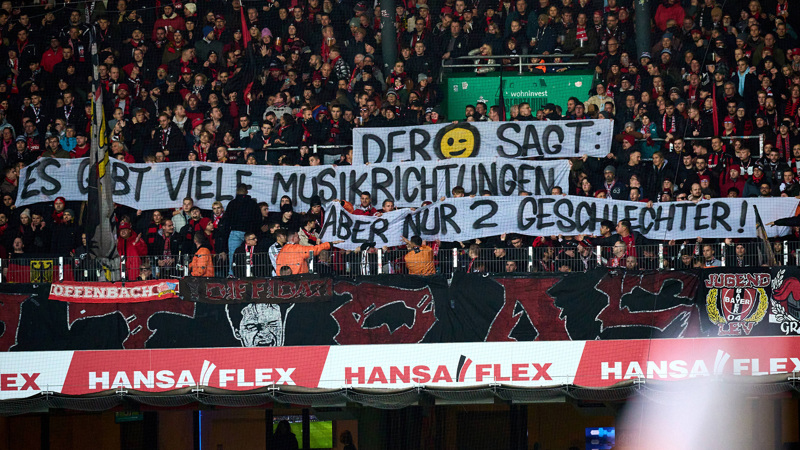 Das erste Plakat des Anstoßes