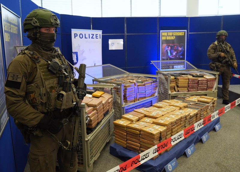 Ein Spezialeinsatzkommando (SEK) konnte die riesige Kokain-Lieferung beim Entladen sicherstellen.