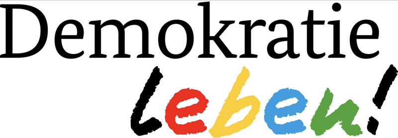 Das Bundesprogramm „Demokratie leben!“ vom Bundesfamilienministerium finanziert die Stadt Leipzig mit rund 140.000 Euro. Die Stadt wiederum sucht sich dann Vereine aus, die sie als „förderwürdig“ betrachtet und finanziert diese.