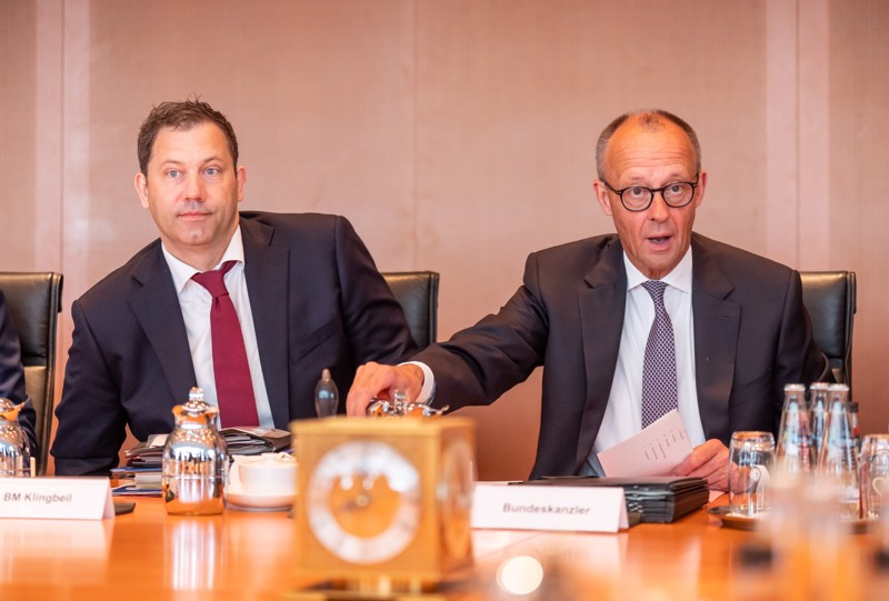 „Sondervermögen“ statt Sonderschulden: Merz und Klingbeil nehmen Kredite nach Lust und Laune auf.