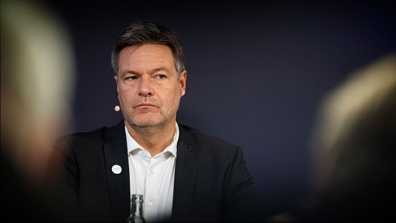Robert Habecks Pläne für einen Klima- und Transformationsfonds liegen in Trümmern – genau wie das Vertrauen der Bürger in die Regierung.