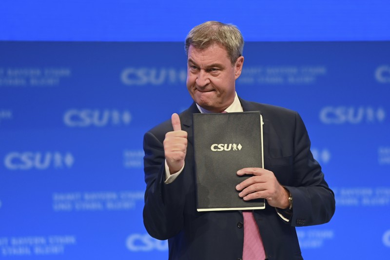 Söder sieht einem Sieg bei den Landtagswahlen im Oktober gelassen entgegen.