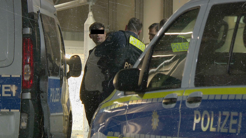 Auch in Berlin ging ein Messermann auf Rettungssanitäter los.