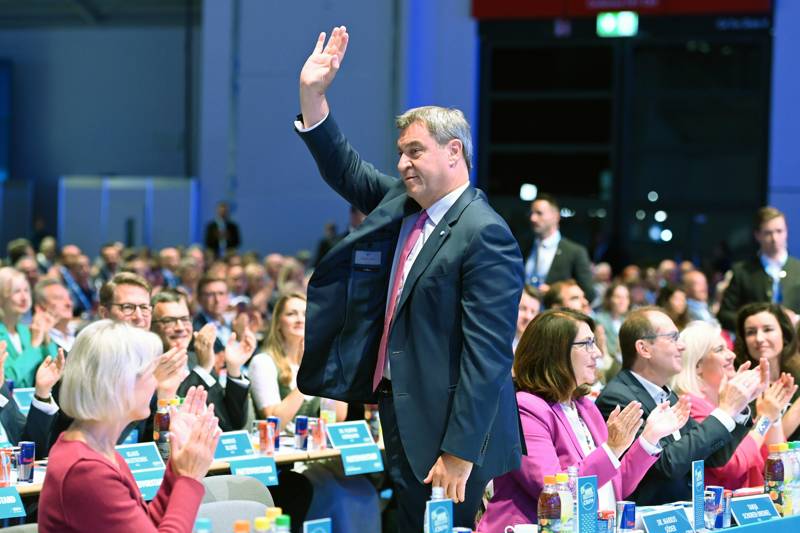 Söder will Steuern für Gastronomen bei 7 Prozent halten. Essen solle für Familien erschwinglich bleiben.