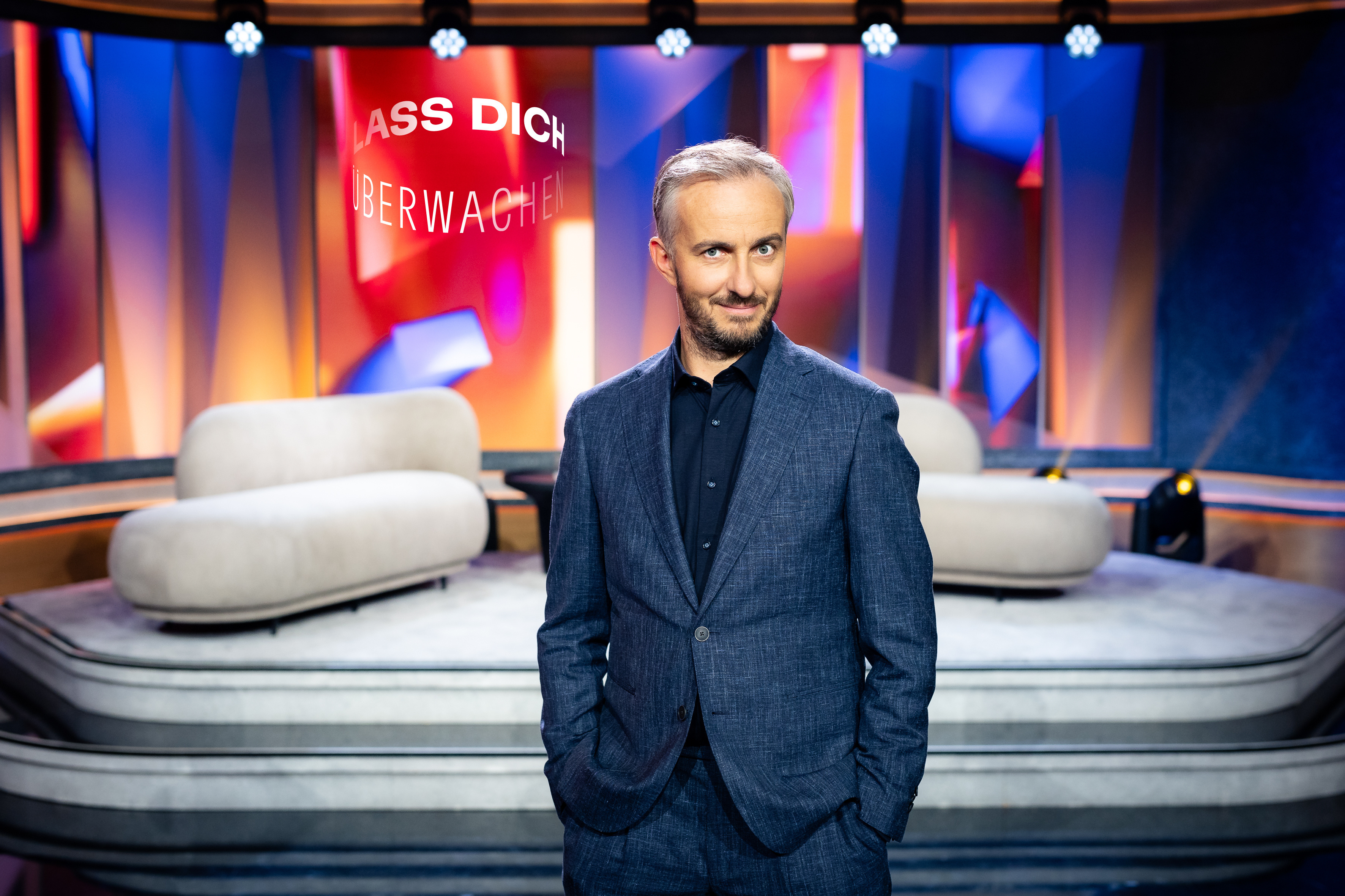 ZDF-Clown Jan Böhmermann hat mit seinem Aufruf, man solle „Nazis keulen“ heftige Kritik ausgelöst.