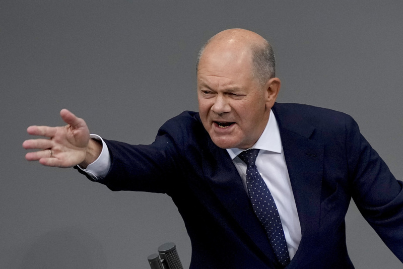 Olaf Scholz im Angriffsmodus am 11. September im Bundestag.