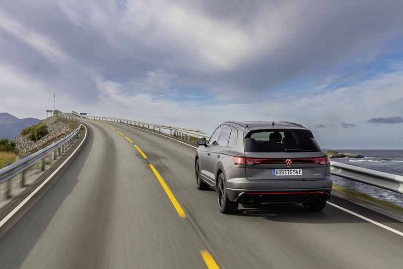 Der Volkswagen-Touareg ist das letzte verbliebende Oberklasse-Modell im Portfolio der Kernmarke Volkswagen. Die Oberklasse-Limousine Phaeton lief zuletzt 2016 vom Band.