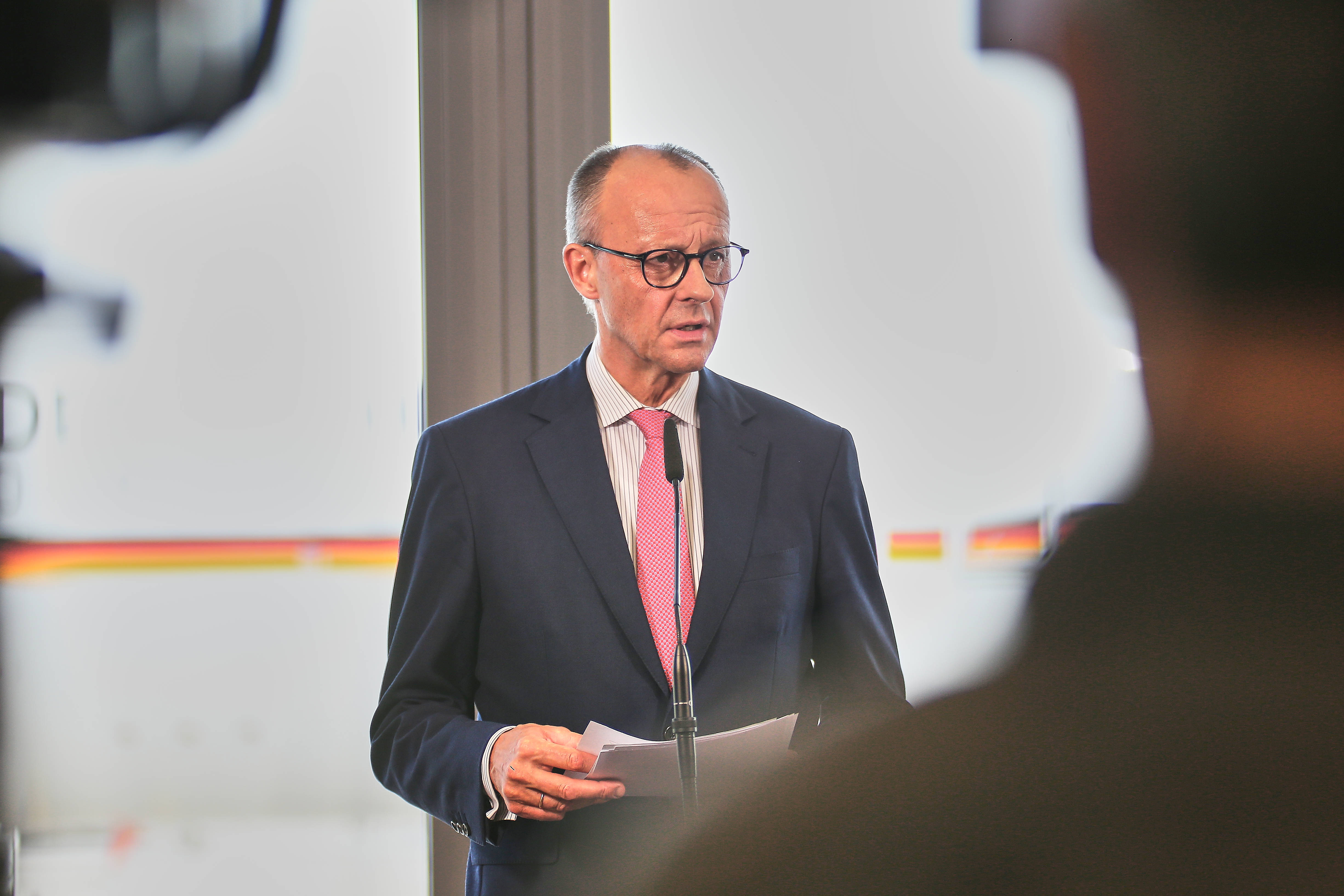 Der Kanzler wechselt immer zügig seine Rollen, behauptet sein Sprecher.