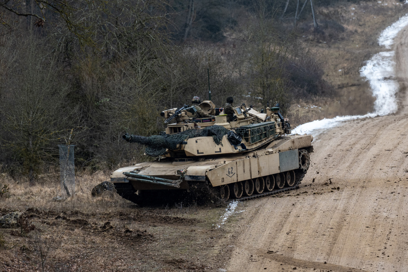 Ein US-amerikanischer Kampfpanzer vom Typ Abrams M1 (hier bei einer Übung auf dem Truppenübungsplatz Hohenfels)