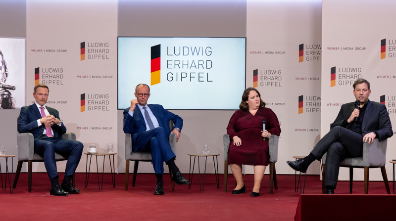 Parteichefs Lindner (FDP), Merz (CDU), Lang (Grüne) und Klingbeil (SPD) – ihre Fraktionen müssen dem Steuerzahler viel Geld zurückzahlen.