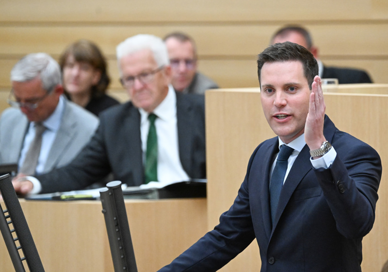 Der Fraktionschef der CDU in Baden-Württemberg will das Ausländerrecht ändern.
