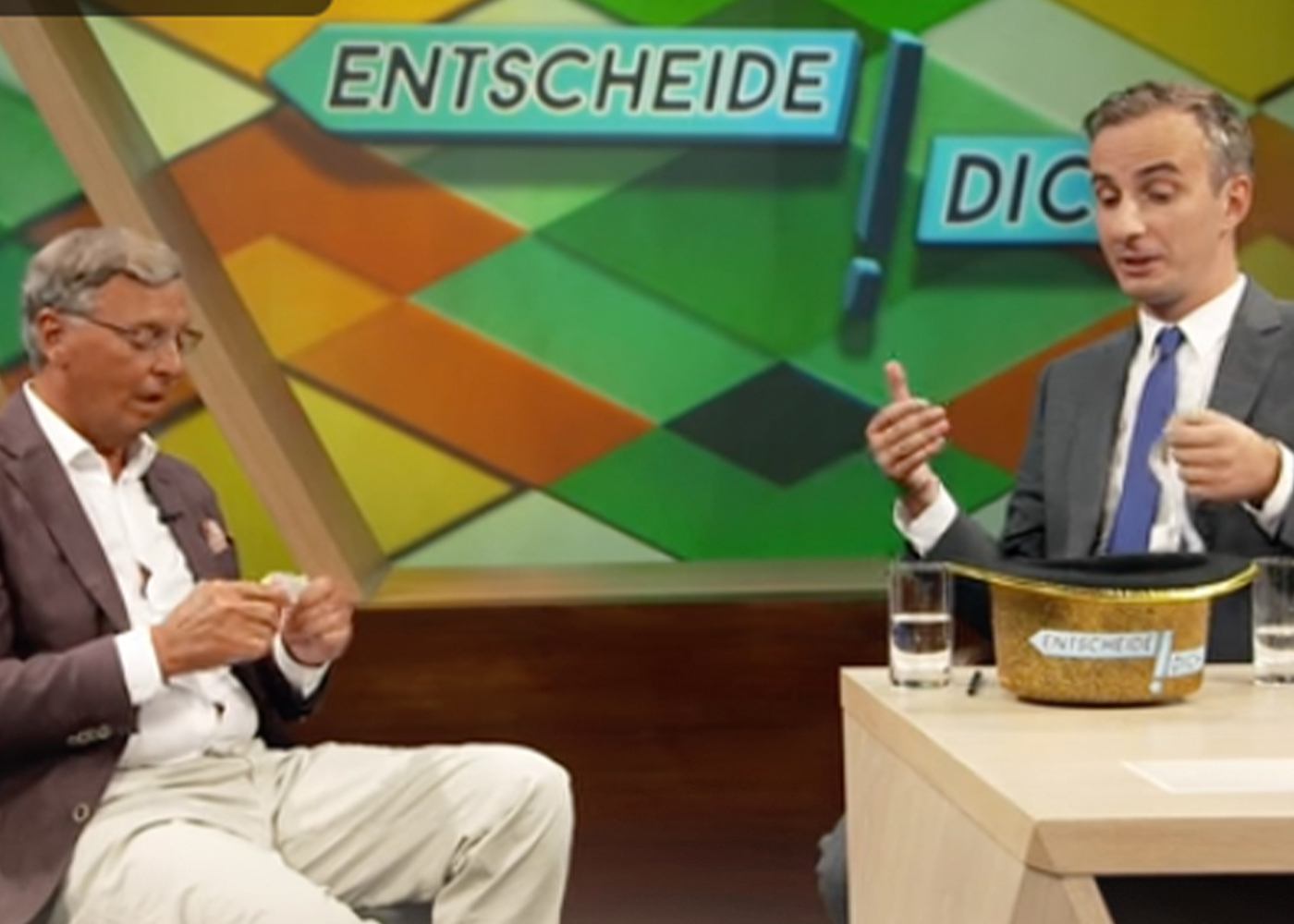 Jennifer Aßmus: Vom Detmold Alltag Auf Böhmermanns Sofa – Das Ist Ihre Geschichte! - 3flhmxf