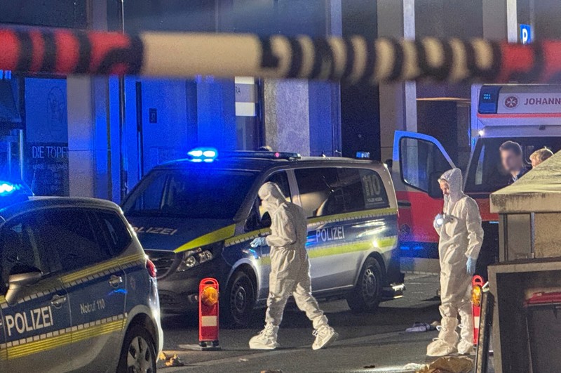 Einsatzkräfte eilten ins Kelkheimer Zentrum – für die Frau kam jedoch jede Hilfe zu spät.