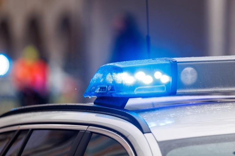 Ein Nachbar fing das Mädchen auf, alarmierte die Polizei.