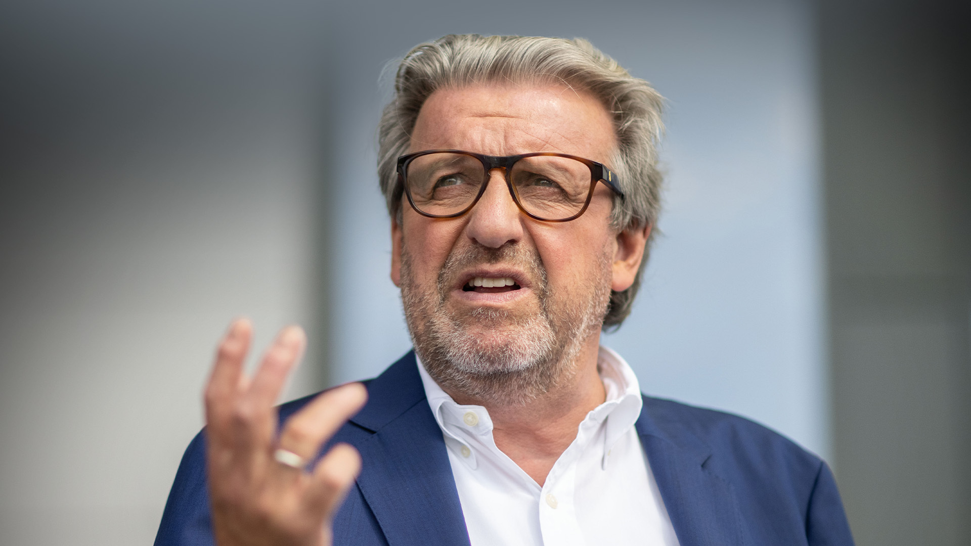 Gesamtmetall-Präsident Stefan Wolf warnt: „Jeden Monat gehen 10.000 Industriearbeitsplätze flöten“