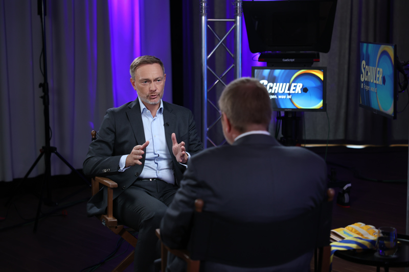 Lindner stellte sich den Fragen von Ralf Schuler
