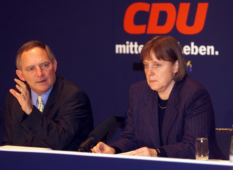 Schäuble mit Merkel während der CDU-Spendenaffäre