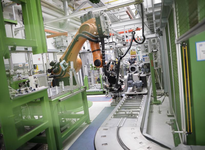 ZF stellt unter anderem Getriebe her, die bei zahlreichen Herstellern verbaut werden. Das Foto zeigt die Tochter-Produktionsstätte in Brandenburg.